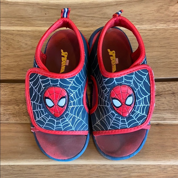spiderman velcro shoes